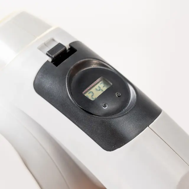 6-az-1-ben multifunkcionális, automata kutyapóráz