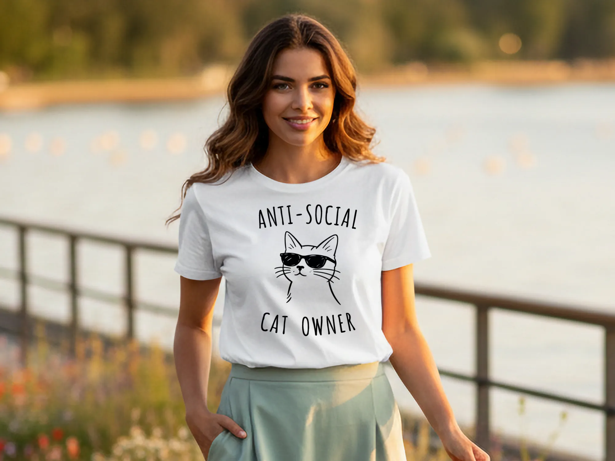 Anti-social cat owner női póló a büszke gazdiknak!